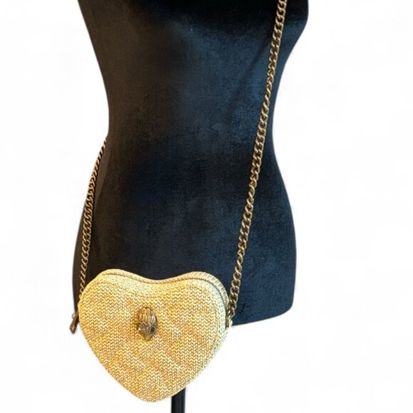 Kurt Geiger Kensington Heart Crossbody Bag Beige Straw Gold Chain NWT - Picture 9 of 15